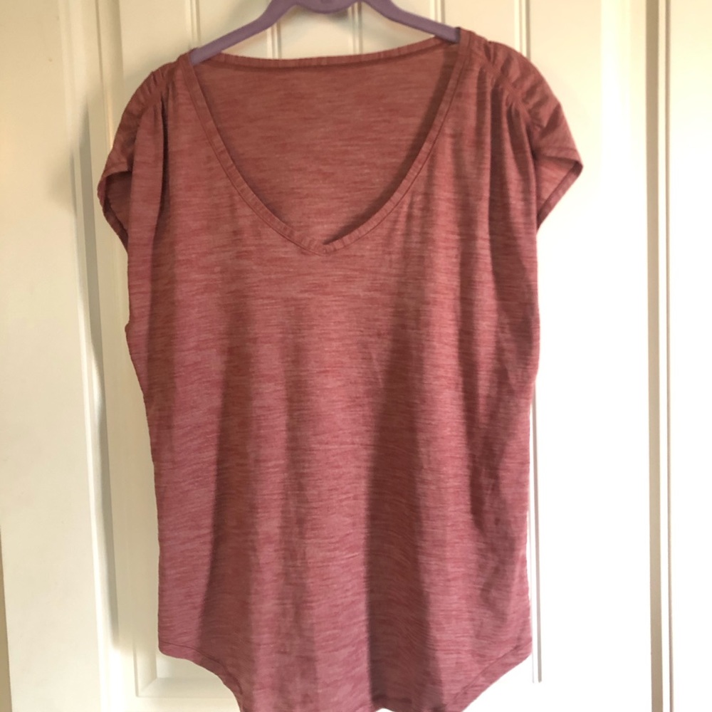 Lululemon top
